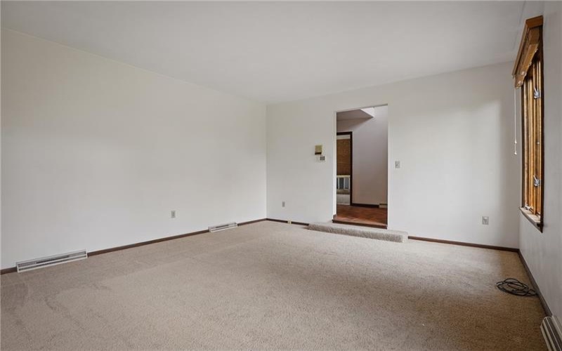 94 Nancy Ln, Canonsburg, 15317, 4 Bedrooms Bedrooms, 12 Rooms Rooms,2.1 BathroomsBathrooms,Residential,For Sale,Nancy Ln,1699883