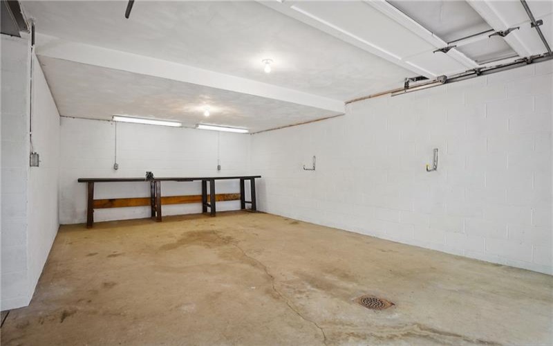 94 Nancy Ln, Canonsburg, 15317, 4 Bedrooms Bedrooms, 12 Rooms Rooms,2.1 BathroomsBathrooms,Residential,For Sale,Nancy Ln,1699883