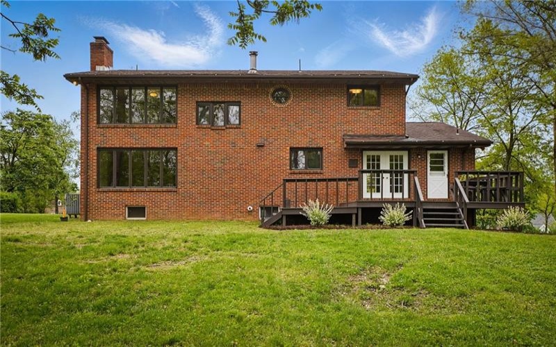 94 Nancy Ln, Canonsburg, 15317, 4 Bedrooms Bedrooms, 12 Rooms Rooms,2.1 BathroomsBathrooms,Residential,For Sale,Nancy Ln,1699883