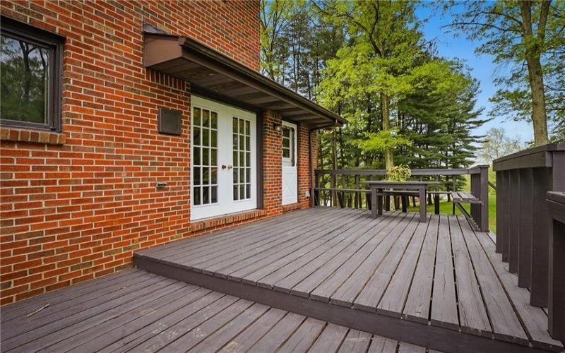 94 Nancy Ln, Canonsburg, 15317, 4 Bedrooms Bedrooms, 12 Rooms Rooms,2.1 BathroomsBathrooms,Residential,For Sale,Nancy Ln,1699883