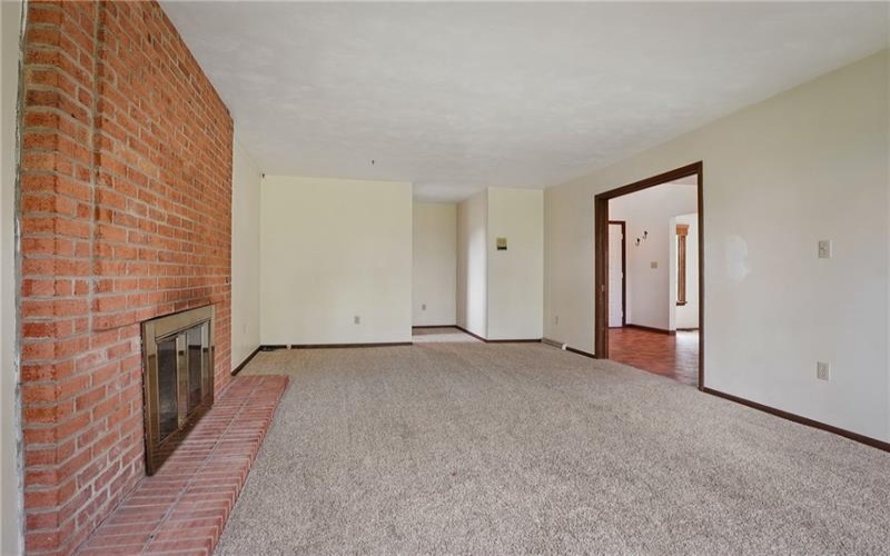 94 Nancy Ln, Canonsburg, 15317, 4 Bedrooms Bedrooms, 12 Rooms Rooms,2.1 BathroomsBathrooms,Residential,For Sale,Nancy Ln,1699883