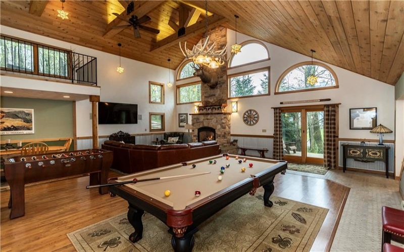 463 Gardner Road, Hidden Valley, 15502, 5 Bedrooms Bedrooms, 13 Rooms Rooms,3 BathroomsBathrooms,Residential,For Sale,Gardner Road,1699998