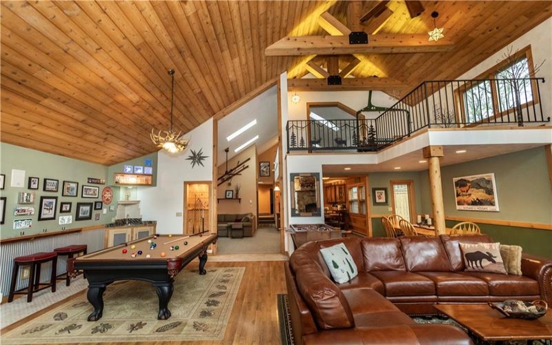 463 Gardner Road, Hidden Valley, 15502, 5 Bedrooms Bedrooms, 13 Rooms Rooms,3 BathroomsBathrooms,Residential,For Sale,Gardner Road,1699998