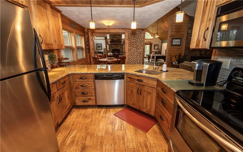 463 Gardner Road, Hidden Valley, 15502, 5 Bedrooms Bedrooms, 13 Rooms Rooms,3 BathroomsBathrooms,Residential,For Sale,Gardner Road,1699998