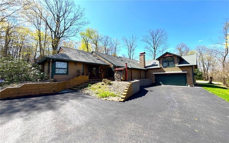 463 Gardner Road, Hidden Valley, 15502, 5 Bedrooms Bedrooms, 13 Rooms Rooms,3 BathroomsBathrooms,Residential,For Sale,Gardner Road,1699998