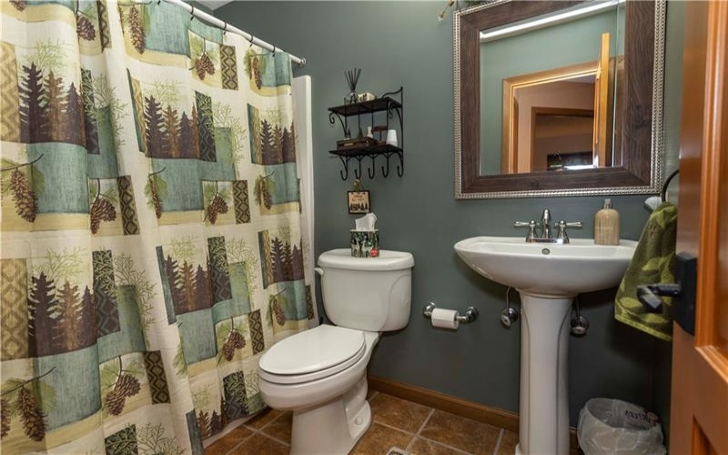 463 Gardner Road, Hidden Valley, 15502, 5 Bedrooms Bedrooms, 13 Rooms Rooms,3 BathroomsBathrooms,Residential,For Sale,Gardner Road,1699998
