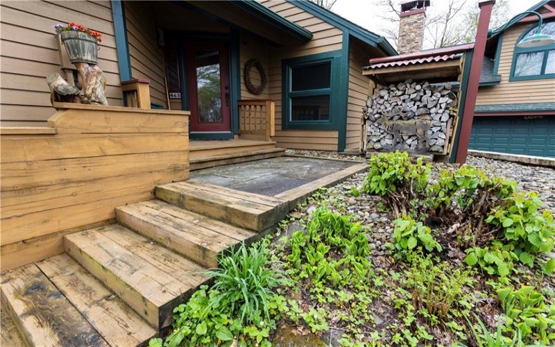 463 Gardner Road, Hidden Valley, 15502, 5 Bedrooms Bedrooms, 13 Rooms Rooms,3 BathroomsBathrooms,Residential,For Sale,Gardner Road,1699998