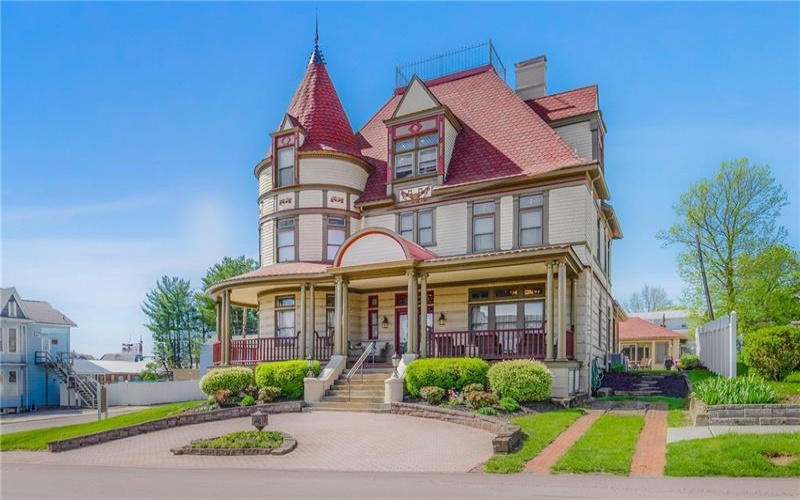 301 Meyers Ave, Meyersdale, 15552, 6 Bedrooms Bedrooms, ,6.2 BathroomsBathrooms,Residential,For Sale,Meyers Ave,1700007