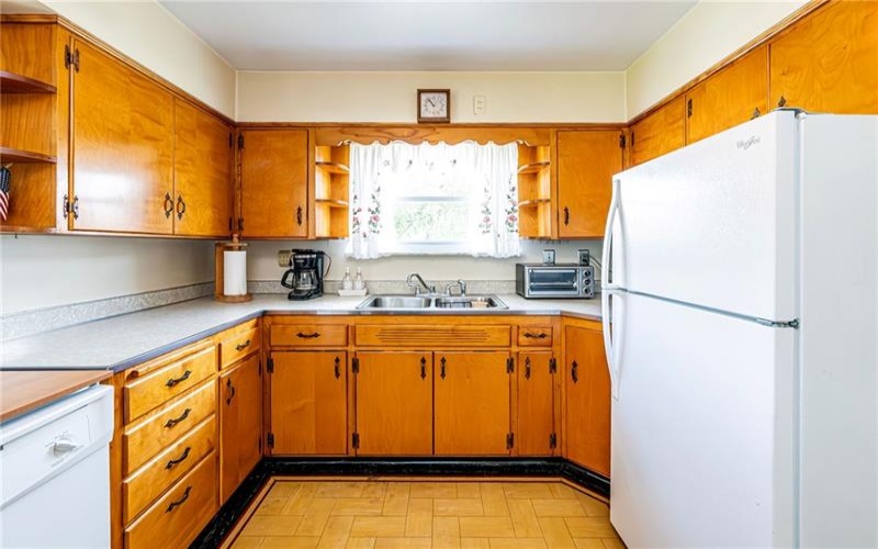 642 Washington Street, Bolivar, 15923, 3 Bedrooms Bedrooms, 6 Rooms Rooms,1.1 BathroomsBathrooms,Residential,For Sale,Washington Street,1700029