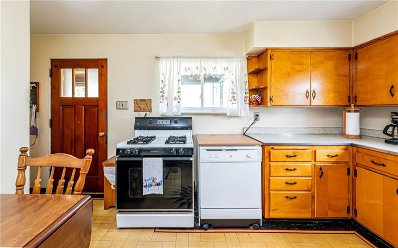 642 Washington Street, Bolivar, 15923, 3 Bedrooms Bedrooms, 6 Rooms Rooms,1.1 BathroomsBathrooms,Residential,For Sale,Washington Street,1700029