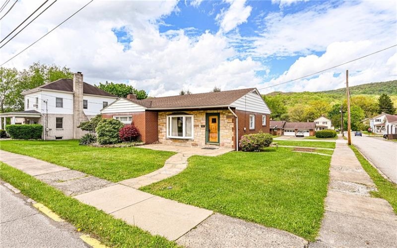 642 Washington Street, Bolivar, 15923, 3 Bedrooms Bedrooms, 6 Rooms Rooms,1.1 BathroomsBathrooms,Residential,For Sale,Washington Street,1700029