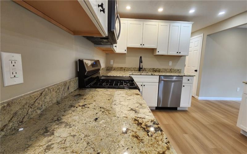 125 Buena Vista, Delmont, 15626, 4 Bedrooms Bedrooms, 9 Rooms Rooms,2 BathroomsBathrooms,Residential,For Sale,Buena Vista,1700049