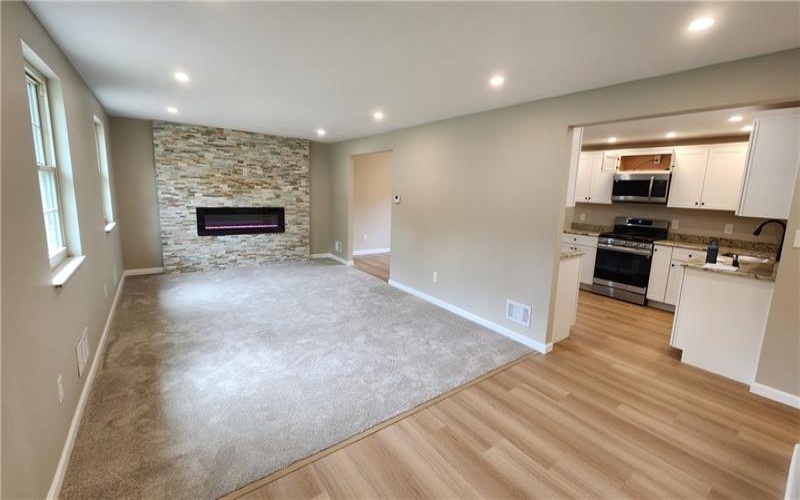 125 Buena Vista, Delmont, 15626, 4 Bedrooms Bedrooms, 9 Rooms Rooms,2 BathroomsBathrooms,Residential,For Sale,Buena Vista,1700049