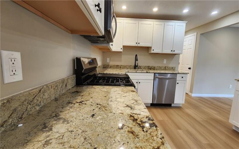 125 Buena Vista, Delmont, 15626, 4 Bedrooms Bedrooms, 9 Rooms Rooms,2 BathroomsBathrooms,Residential,For Sale,Buena Vista,1700049