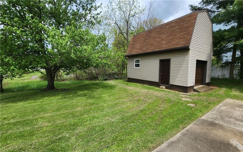 125 Buena Vista, Delmont, 15626, 4 Bedrooms Bedrooms, 9 Rooms Rooms,2 BathroomsBathrooms,Residential,For Sale,Buena Vista,1700049