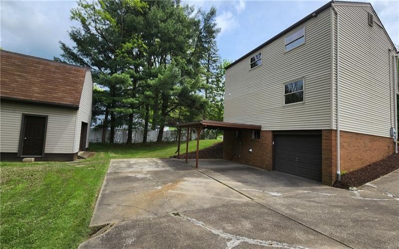 125 Buena Vista, Delmont, 15626, 4 Bedrooms Bedrooms, 9 Rooms Rooms,2 BathroomsBathrooms,Residential,For Sale,Buena Vista,1700049