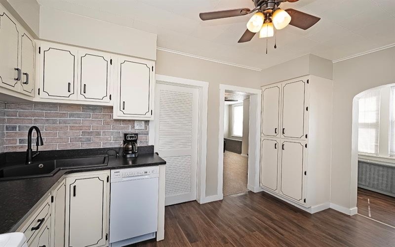 206 Wilson Avenue, Belle Vernon, 15012, 2 Bedrooms Bedrooms, 7 Rooms Rooms,2 BathroomsBathrooms,Residential,For Sale,Wilson Avenue,1700050