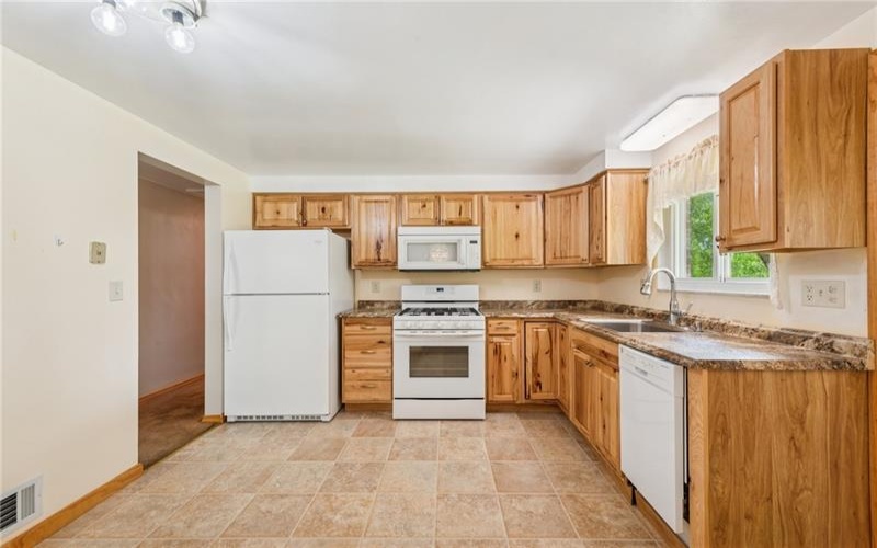 153 Sunrise Dr, Irwin, 15642, 3 Bedrooms Bedrooms, 6 Rooms Rooms,1.2 BathroomsBathrooms,Residential,For Sale,Sunrise Dr,1700177