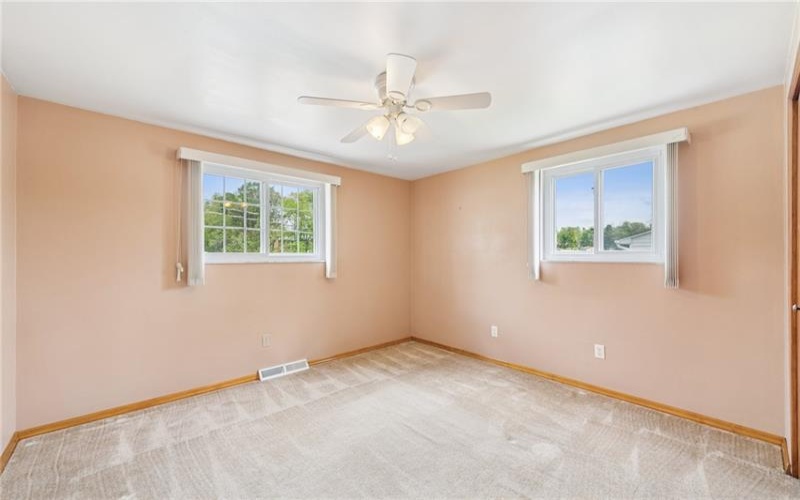 153 Sunrise Dr, Irwin, 15642, 3 Bedrooms Bedrooms, 6 Rooms Rooms,1.2 BathroomsBathrooms,Residential,For Sale,Sunrise Dr,1700177