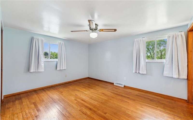 153 Sunrise Dr, Irwin, 15642, 3 Bedrooms Bedrooms, 6 Rooms Rooms,1.2 BathroomsBathrooms,Residential,For Sale,Sunrise Dr,1700177
