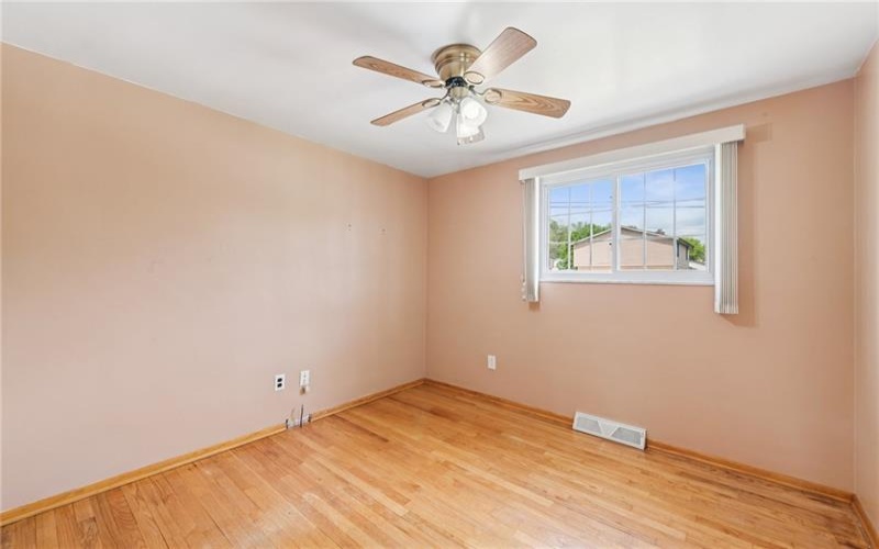 153 Sunrise Dr, Irwin, 15642, 3 Bedrooms Bedrooms, 6 Rooms Rooms,1.2 BathroomsBathrooms,Residential,For Sale,Sunrise Dr,1700177