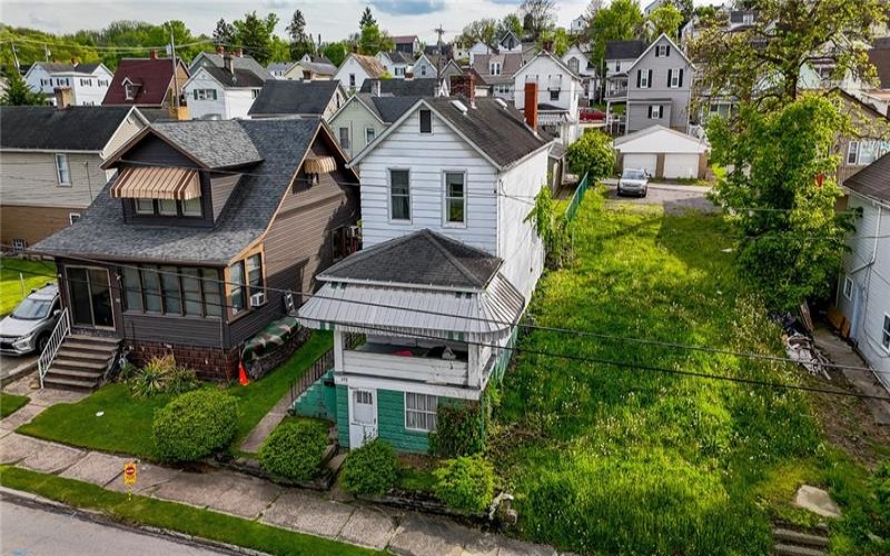 209 Crest Ave, Charleroi, 15022, 2 Bedrooms Bedrooms, 6 Rooms Rooms,1.2 BathroomsBathrooms,Residential,For Sale,Crest Ave,1700182