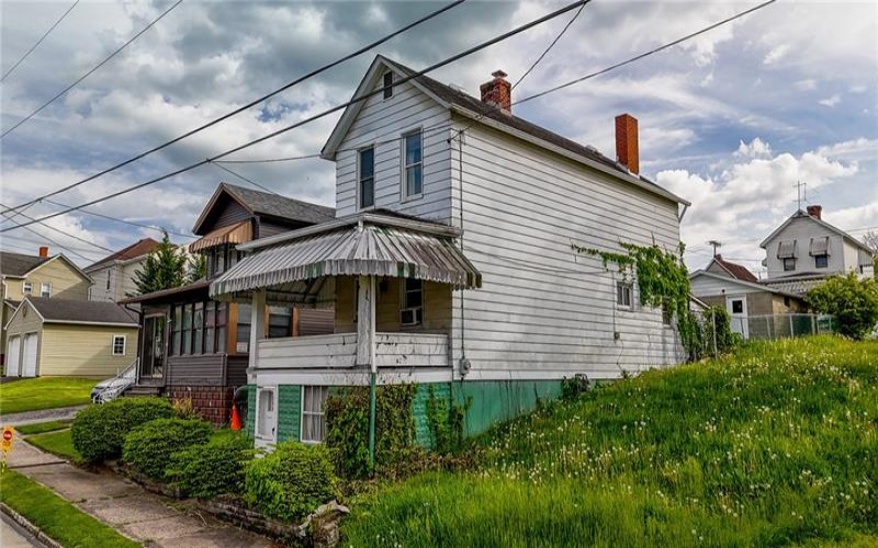 209 Crest Ave, Charleroi, 15022, 2 Bedrooms Bedrooms, 6 Rooms Rooms,1.2 BathroomsBathrooms,Residential,For Sale,Crest Ave,1700182