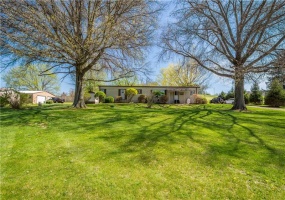 269 Rainey Road, Eighty Four, 15330, 2 Bedrooms Bedrooms, 5 Rooms Rooms,1 BathroomBathrooms,Residential,For Sale,Rainey Road,1700210