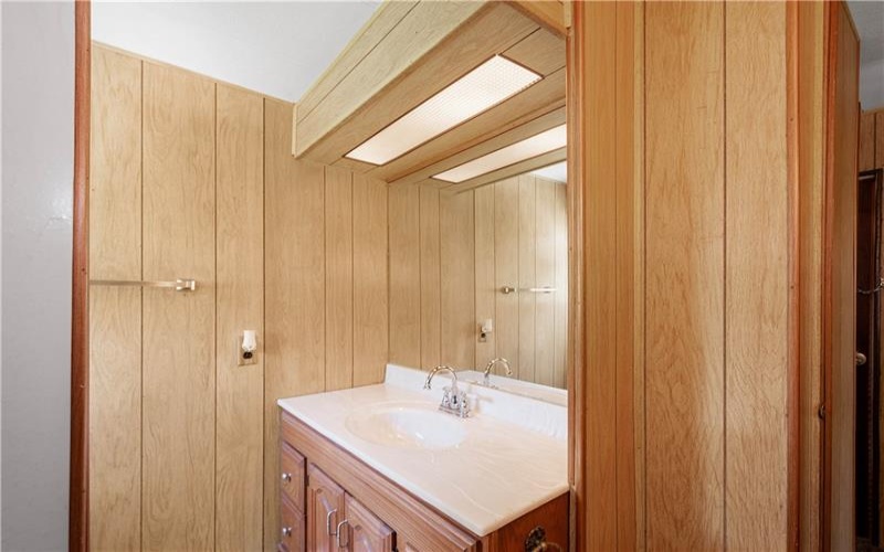 269 Rainey Road, Eighty Four, 15330, 2 Bedrooms Bedrooms, 5 Rooms Rooms,1 BathroomBathrooms,Residential,For Sale,Rainey Road,1700210