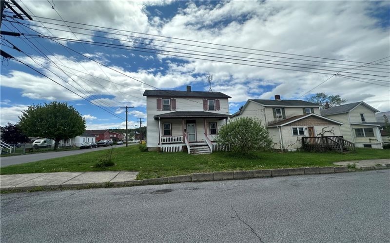 1812 Cambria Avenue, Windber, 15963, 2 Bedrooms Bedrooms, ,1 BathroomBathrooms,Residential,For Sale,Cambria Avenue,1700217