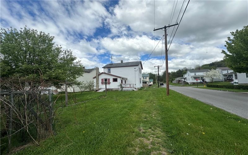 1812 Cambria Avenue, Windber, 15963, 2 Bedrooms Bedrooms, ,1 BathroomBathrooms,Residential,For Sale,Cambria Avenue,1700217