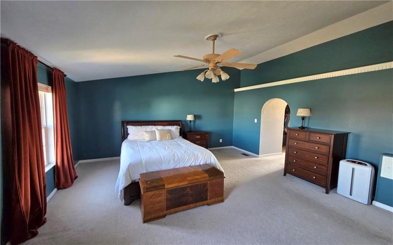 1340 Morgan Cir, Canonsburg, 15317, 4 Bedrooms Bedrooms, 10 Rooms Rooms,2.2 BathroomsBathrooms,Residential,For Sale,Morgan Cir,1700251