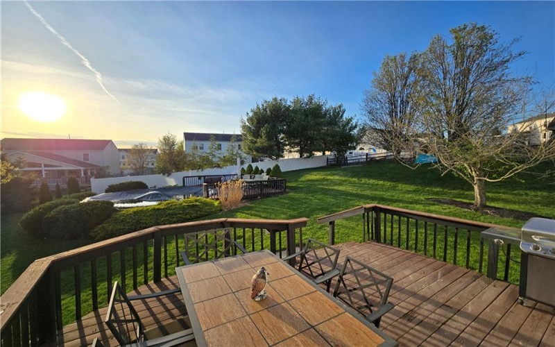 1340 Morgan Cir, Canonsburg, 15317, 4 Bedrooms Bedrooms, 10 Rooms Rooms,2.2 BathroomsBathrooms,Residential,For Sale,Morgan Cir,1700251