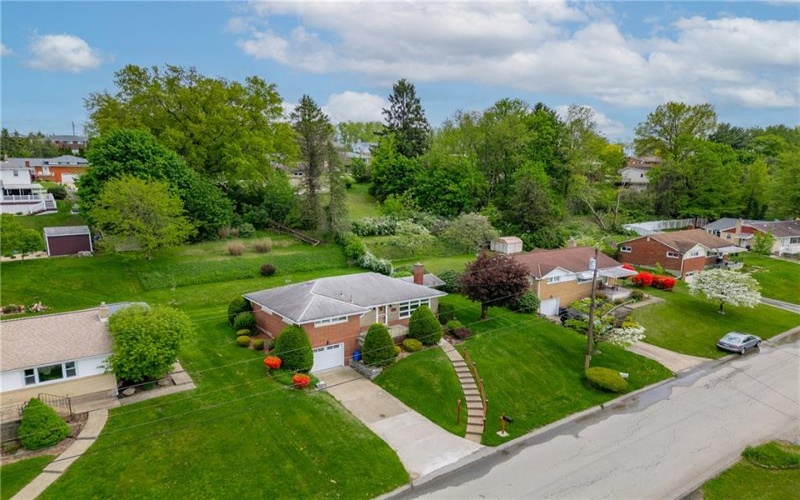 535 Hickory Dr, Greensburg, 15601, 3 Bedrooms Bedrooms, 7 Rooms Rooms,2 BathroomsBathrooms,Residential,For Sale,Hickory Dr,1700273