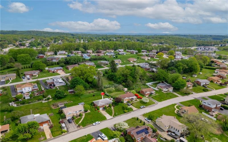 535 Hickory Dr, Greensburg, 15601, 3 Bedrooms Bedrooms, 7 Rooms Rooms,2 BathroomsBathrooms,Residential,For Sale,Hickory Dr,1700273