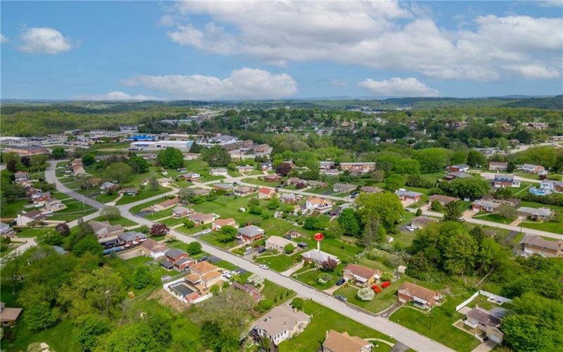 535 Hickory Dr, Greensburg, 15601, 3 Bedrooms Bedrooms, 7 Rooms Rooms,2 BathroomsBathrooms,Residential,For Sale,Hickory Dr,1700273