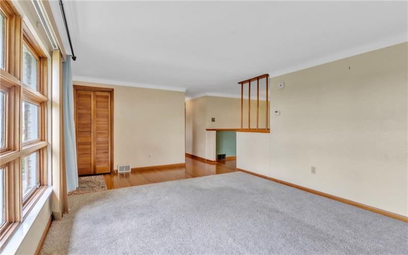 535 Hickory Dr, Greensburg, 15601, 3 Bedrooms Bedrooms, 7 Rooms Rooms,2 BathroomsBathrooms,Residential,For Sale,Hickory Dr,1700273