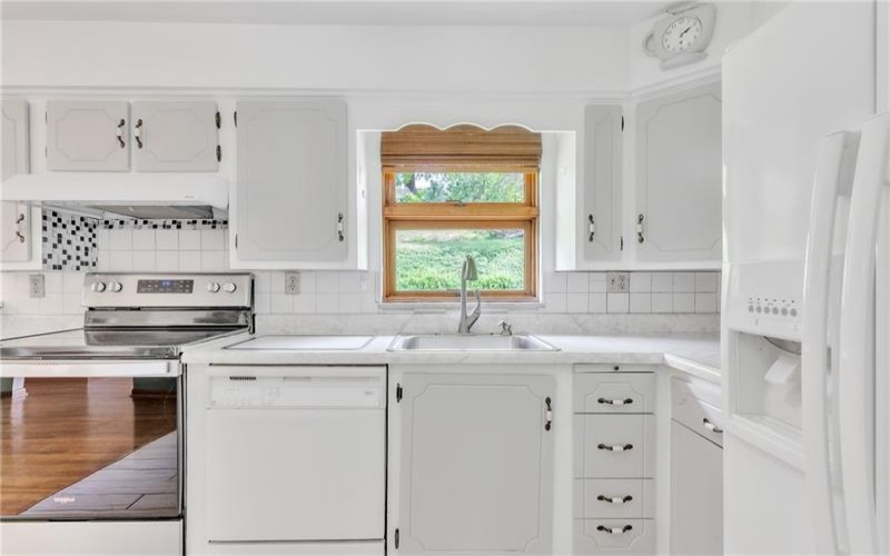 535 Hickory Dr, Greensburg, 15601, 3 Bedrooms Bedrooms, 7 Rooms Rooms,2 BathroomsBathrooms,Residential,For Sale,Hickory Dr,1700273