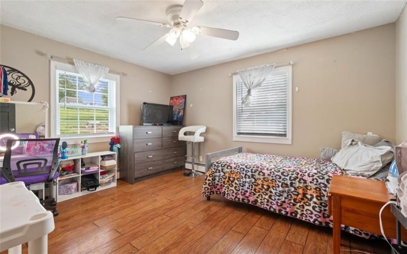 10 Chestnut Lane, Finleyville, 15332, 6 Bedrooms Bedrooms, 14 Rooms Rooms,3.1 BathroomsBathrooms,Residential,For Sale,Chestnut Lane,1700276