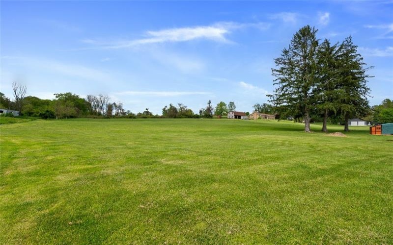 10 Chestnut Lane, Finleyville, 15332, 6 Bedrooms Bedrooms, 14 Rooms Rooms,3.1 BathroomsBathrooms,Residential,For Sale,Chestnut Lane,1700276