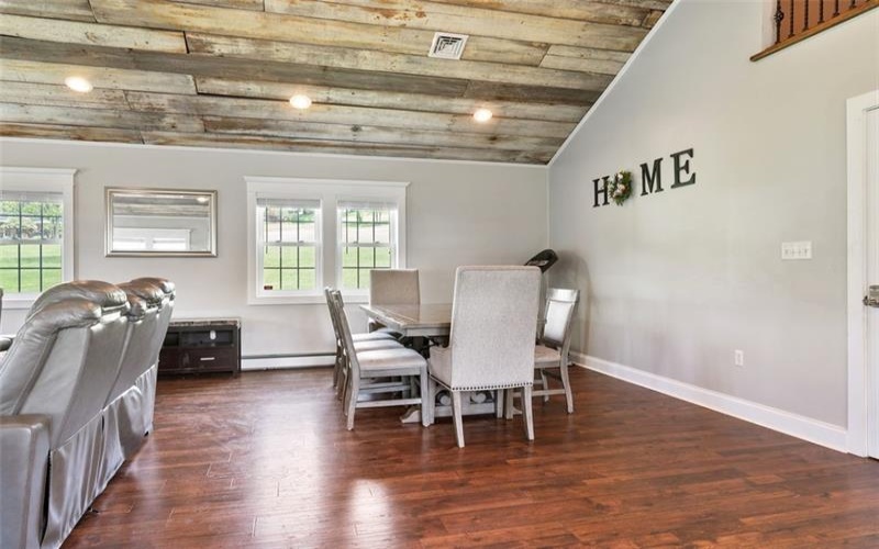 10 Chestnut Lane, Finleyville, 15332, 6 Bedrooms Bedrooms, 14 Rooms Rooms,3.1 BathroomsBathrooms,Residential,For Sale,Chestnut Lane,1700276