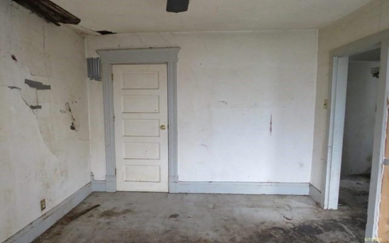 1080 Bruce St, Washington, 15301, 3 Bedrooms Bedrooms, 6 Rooms Rooms,1 BathroomBathrooms,Residential,For Sale,Bruce St,1700284