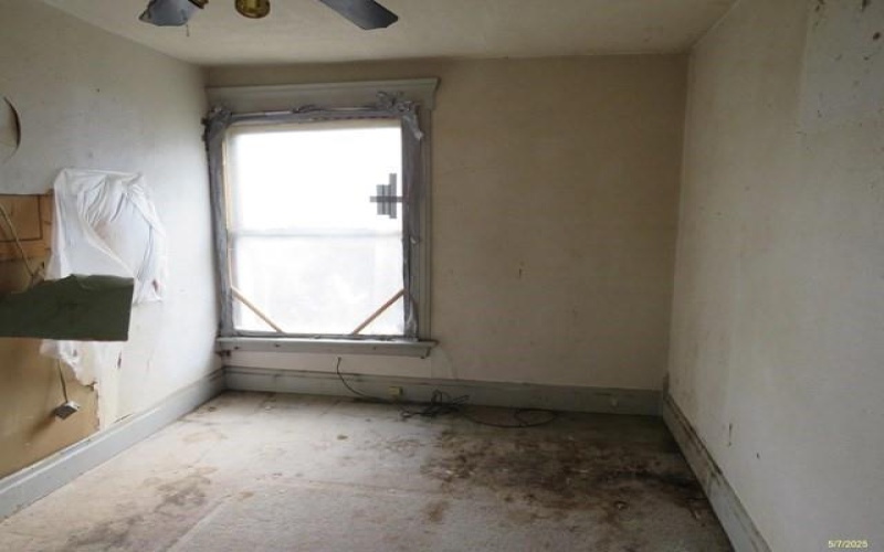 1080 Bruce St, Washington, 15301, 3 Bedrooms Bedrooms, 6 Rooms Rooms,1 BathroomBathrooms,Residential,For Sale,Bruce St,1700284