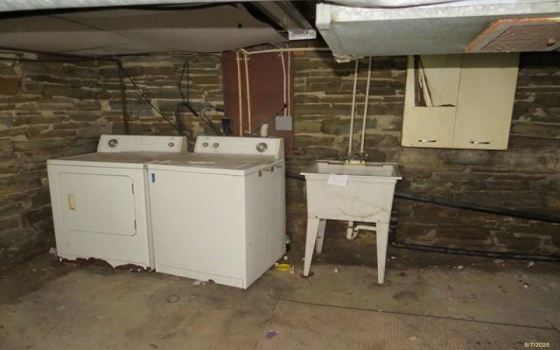 1080 Bruce St, Washington, 15301, 3 Bedrooms Bedrooms, 6 Rooms Rooms,1 BathroomBathrooms,Residential,For Sale,Bruce St,1700284