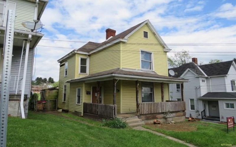 1080 Bruce St, Washington, 15301, 3 Bedrooms Bedrooms, 6 Rooms Rooms,1 BathroomBathrooms,Residential,For Sale,Bruce St,1700284
