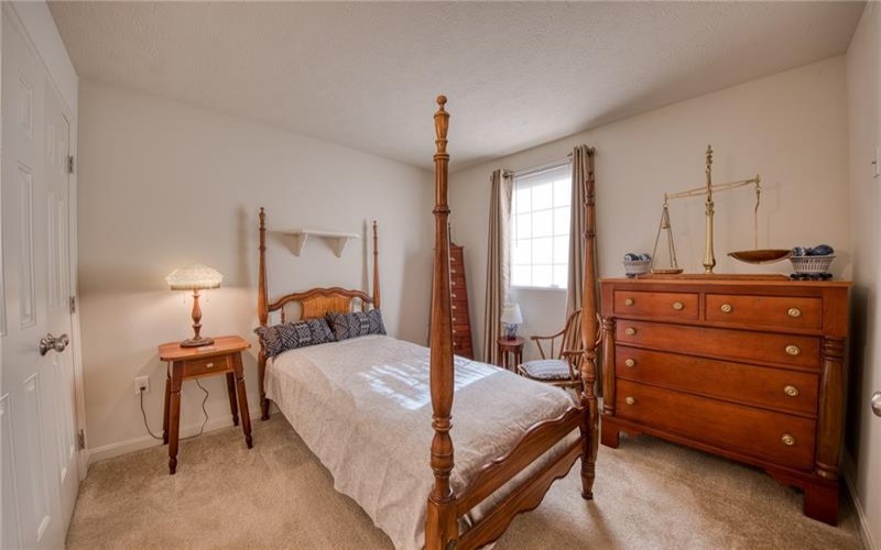 1098 Bayberry Dr, Canonsburg, 15317, 4 Bedrooms Bedrooms, 12 Rooms Rooms,2.2 BathroomsBathrooms,Residential,For Sale,Bayberry Dr,1699894