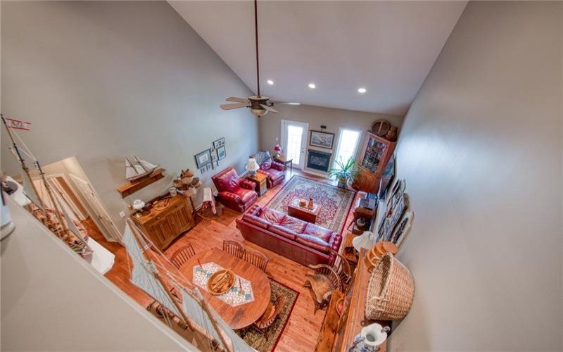 1098 Bayberry Dr, Canonsburg, 15317, 4 Bedrooms Bedrooms, 12 Rooms Rooms,2.2 BathroomsBathrooms,Residential,For Sale,Bayberry Dr,1699894