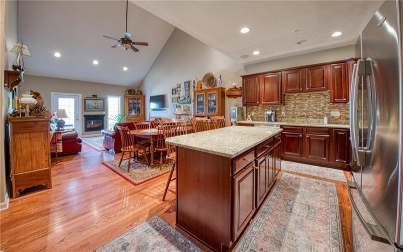 1098 Bayberry Dr, Canonsburg, 15317, 4 Bedrooms Bedrooms, 12 Rooms Rooms,2.2 BathroomsBathrooms,Residential,For Sale,Bayberry Dr,1699894