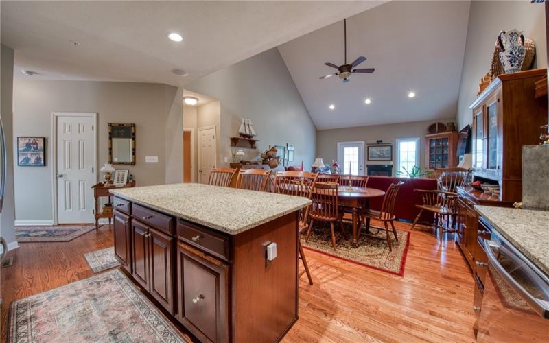 1098 Bayberry Dr, Canonsburg, 15317, 4 Bedrooms Bedrooms, 12 Rooms Rooms,2.2 BathroomsBathrooms,Residential,For Sale,Bayberry Dr,1699894