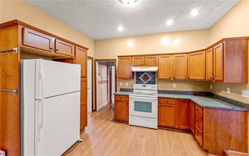 128 Evergreen Dr, Canonsburg, 15317, 2 Bedrooms Bedrooms, 8 Rooms Rooms,1.1 BathroomsBathrooms,Residential,For Sale,Evergreen Dr,1699970